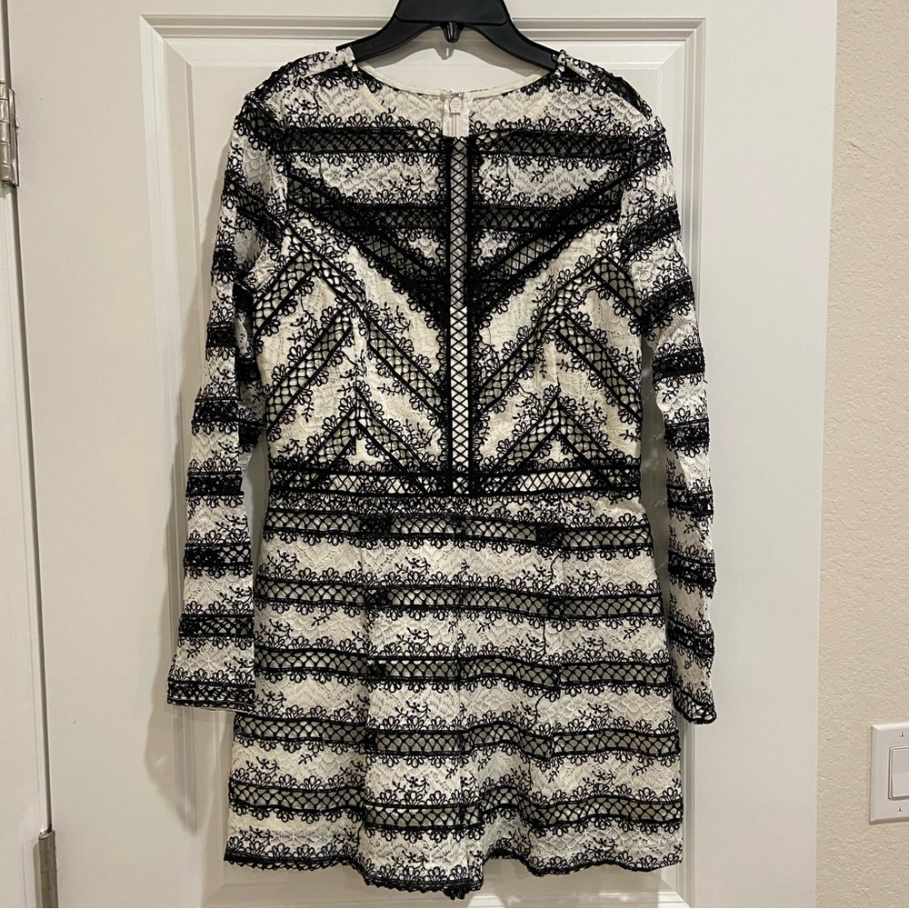 Adeline Rae Lace Black and White Romper Size M